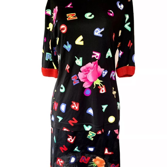 LEONARD PARIS LETTERS SILK TOP WITH SKIRT SET UNIQUE AND RARE - Picture 7 of 12